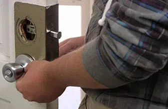 Universal Locksmith Store Orlando, FL 407-572-0088 Universal Locksmith Store Orlando, FL 407-572-0088 - 12-locks-replace