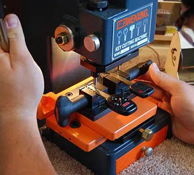 Universal Locksmith Store Orlando, FL 407-572-0088 Universal Locksmith Store Orlando, FL 407-572-0088 - 14-Key-Duplication